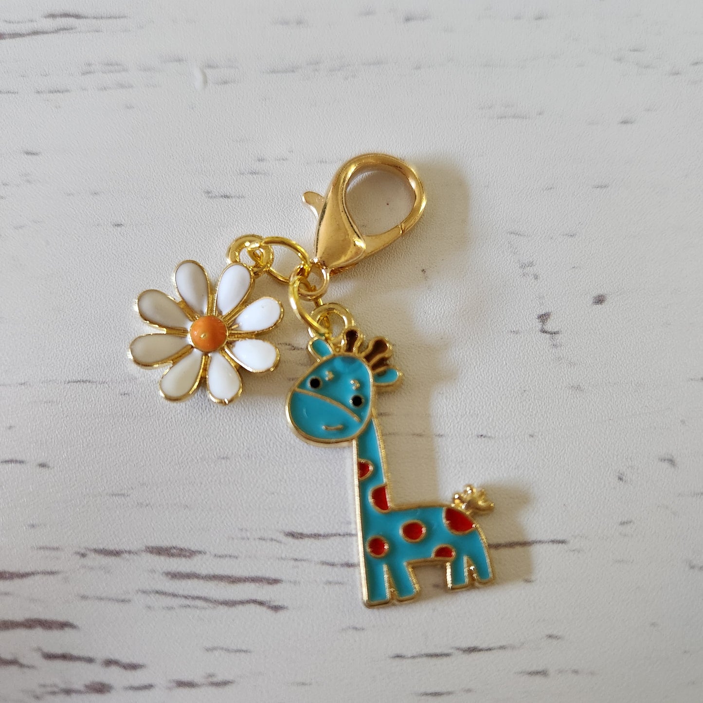 Giraffe (blue) and Flower - Zipper Charm
