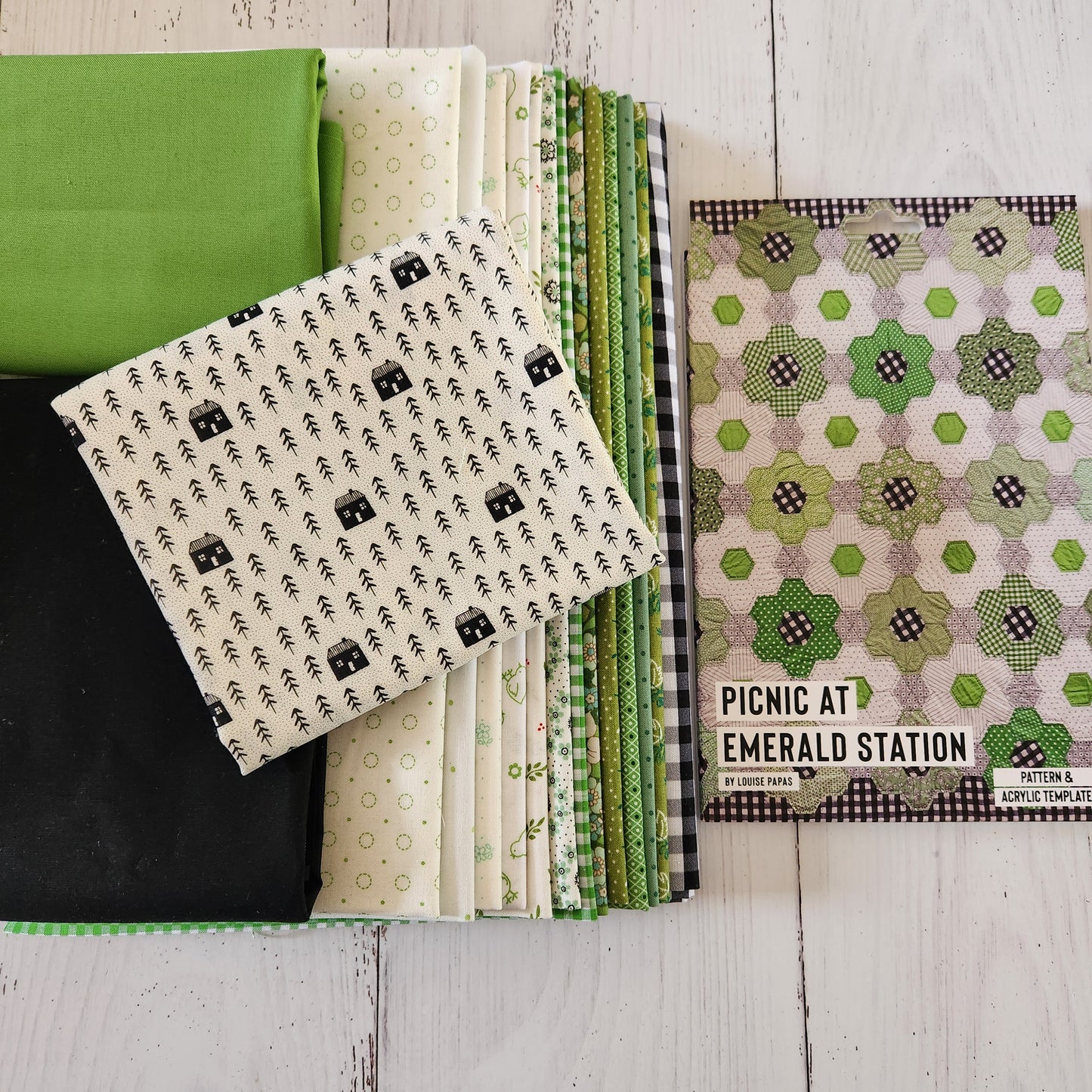 Picnic at Emerald Station by Louise Papas ** Quit KIT **