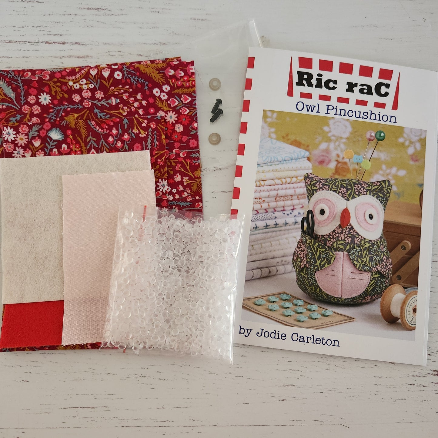 Owl Pincushion KIT by Jodie Carlton - Ric Rac