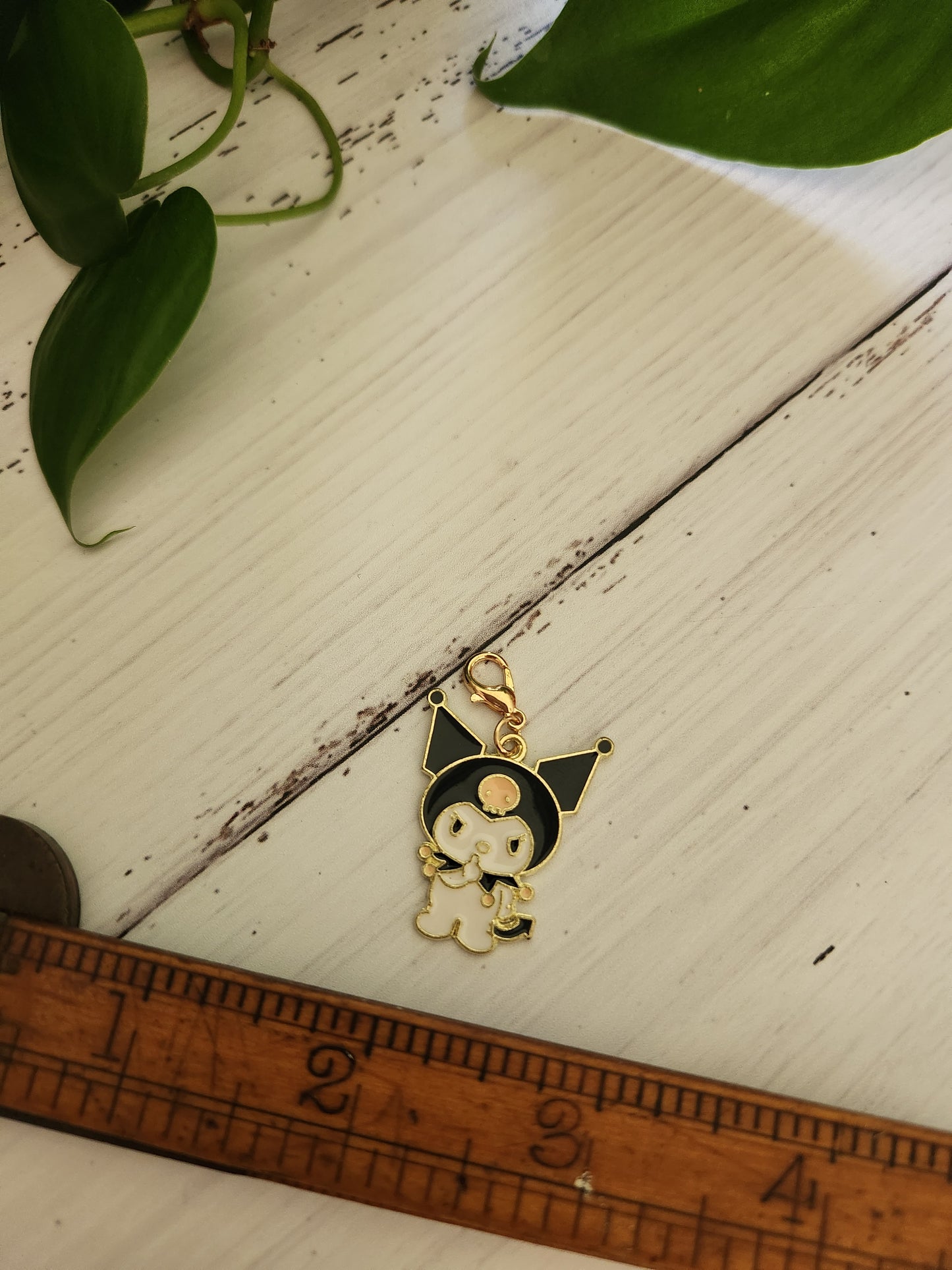 Cute Kitty in a Devil Costume - Zipper Charm