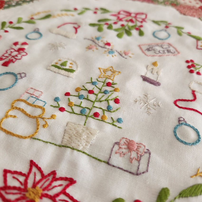 Merry Mistletoe with Pre-printed Linen by Lilabelle Lane Creations