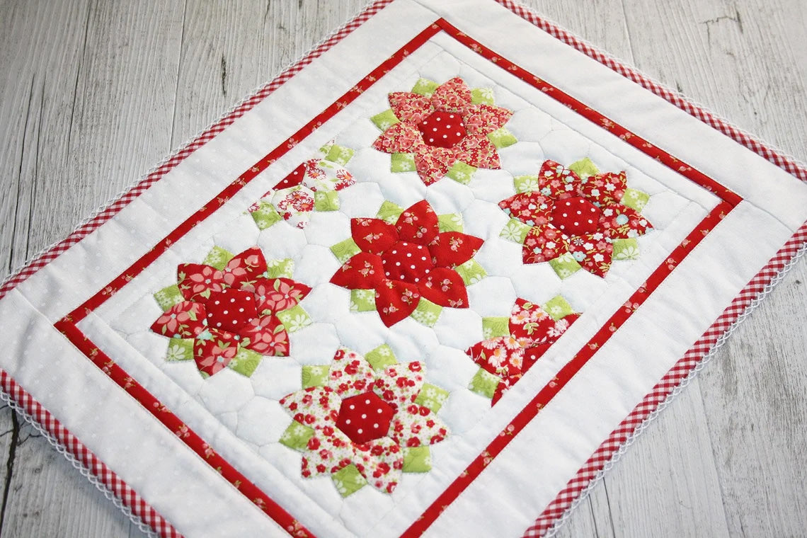 Tenderness MINI Quilt by Lilabelle Lane Creations - Exclusive Shapes, English Paper Piecing Pattern PDF Creative Card