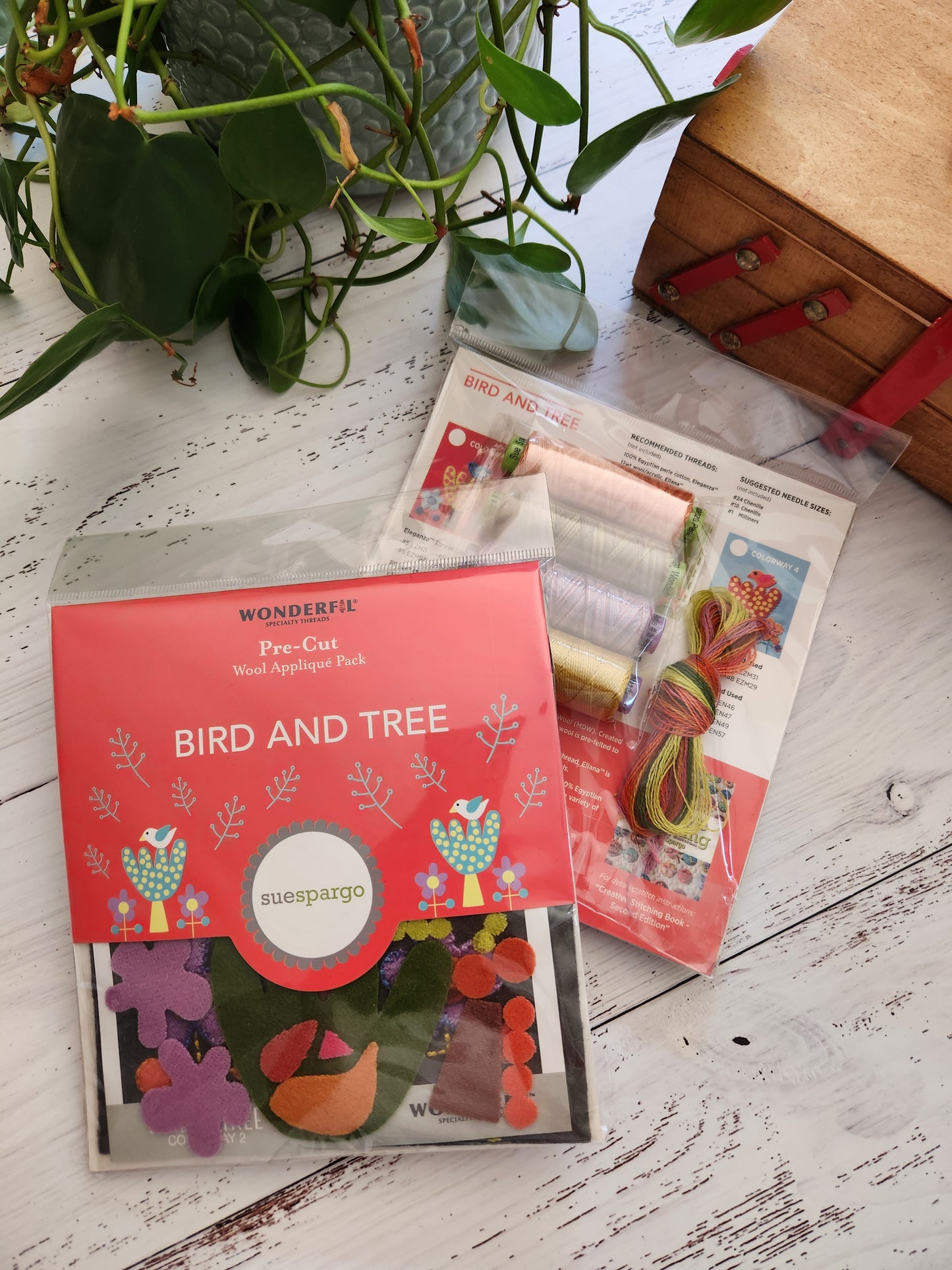 Sue Spargo Pre-cut Wool Appliqué Kit - BIRD AND TREE with THREADS