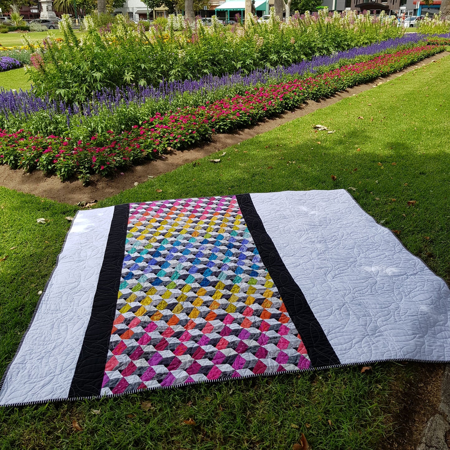 Refraction Quilt - Ready Made - Lilabelle Lane Creations