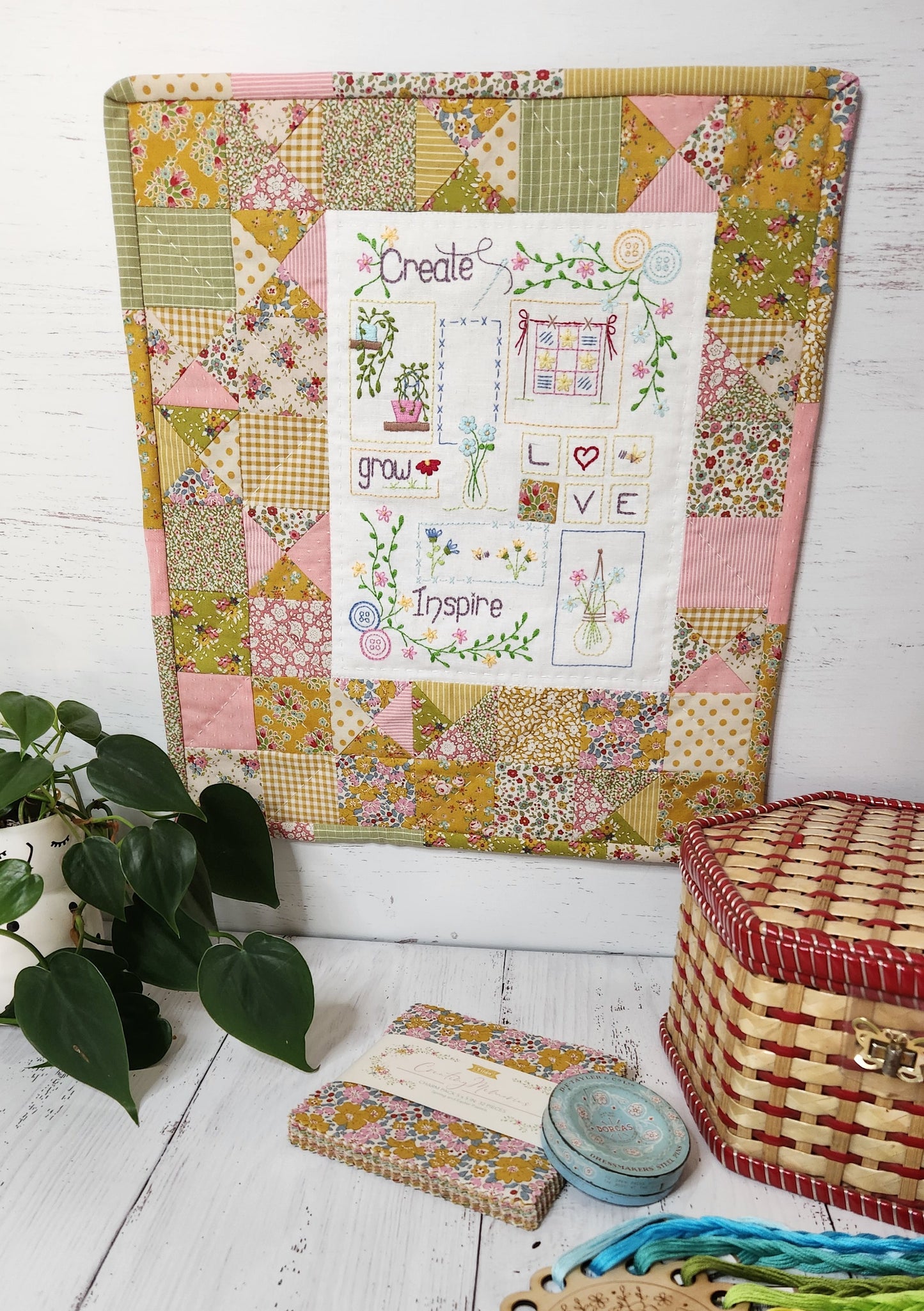 Create and Inspire Mini Quilt KIT with Pre-printed Linen  by Lilabelle Lane Creations