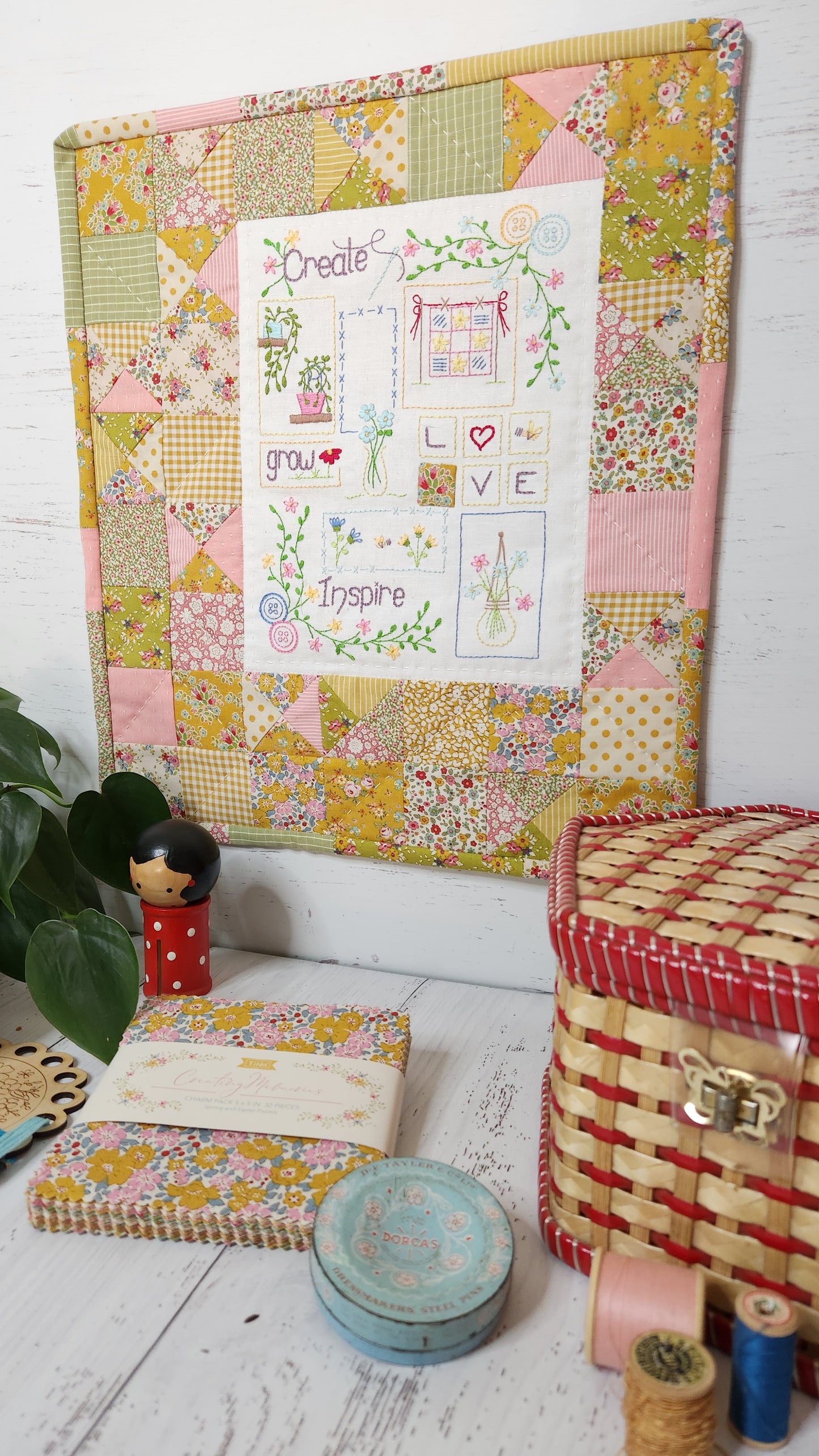 Create and Inspire Mini Quilt by Lilabelle Lane Creations - Downloadable PDF