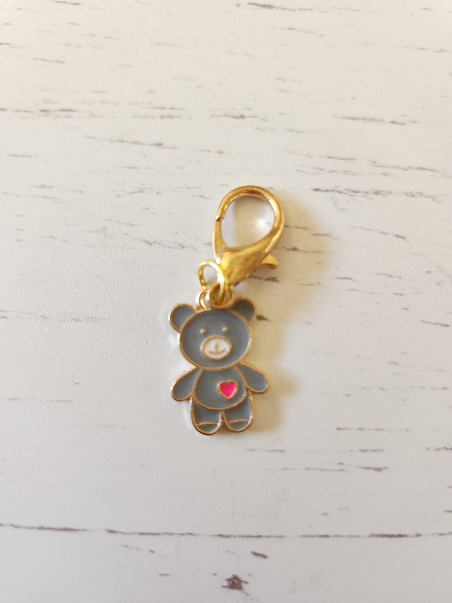 Cute Teddy Bear with Heart - Zipper Charms