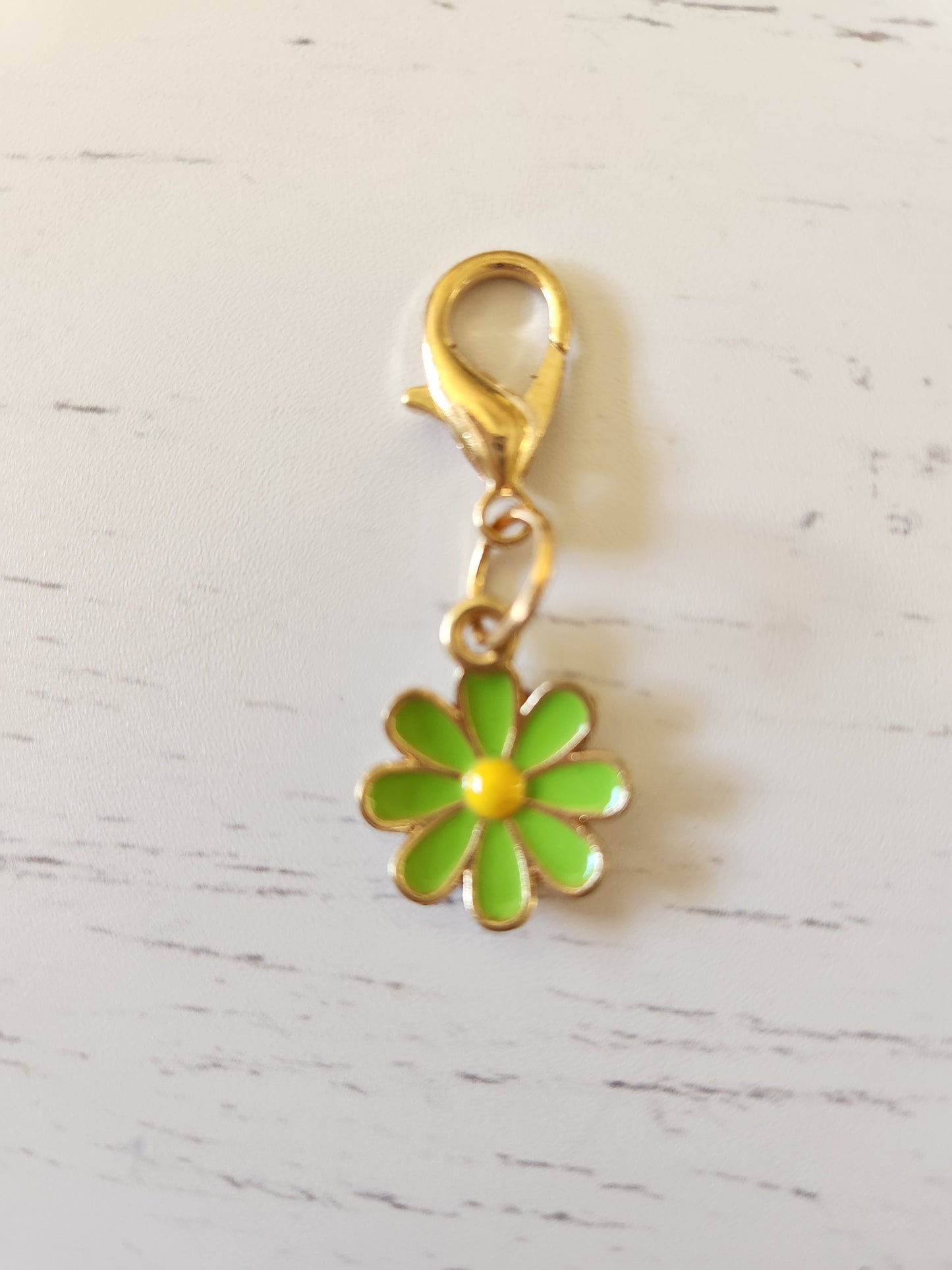 Cute Green Daisy - Zipper Charm
