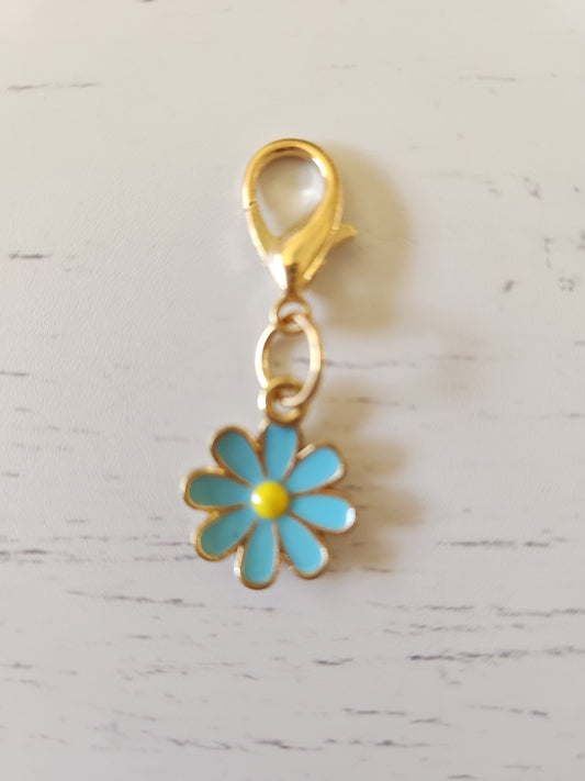 Cute Blue Daisy - Zipper Charm