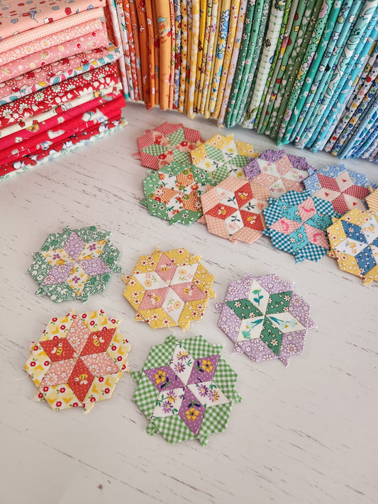 5/8" Six Pointed Diamond EPP Papers and Templates - Mrs Carpenter Quilt