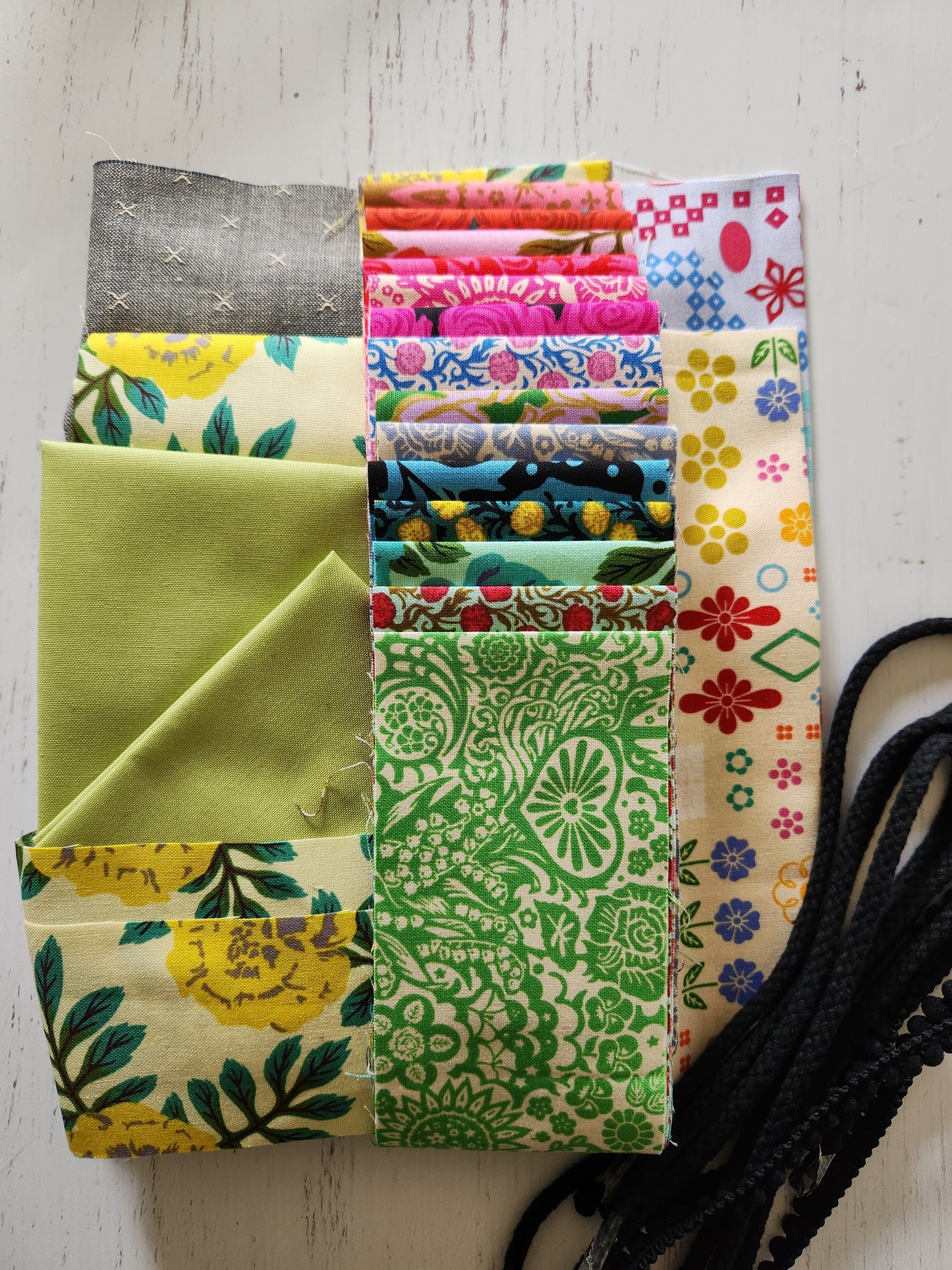 Clara Dilly Bag **Bold AMH Fabric KIT** by Lilabelle Lane Creations