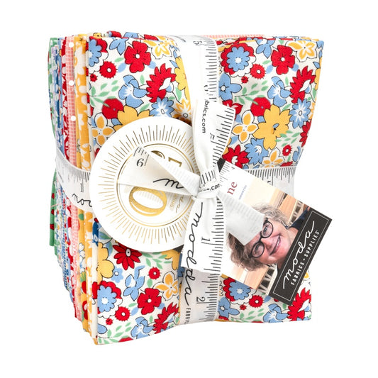 **EARLY RELEASE** 30's Playtime 2025 34pc Fat Quarter Bundle by Linzee McCray- MODA **PRE ORDER**