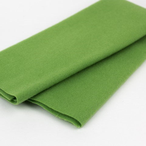 Peridot (LN14) - Sue Spargo Merino Wool