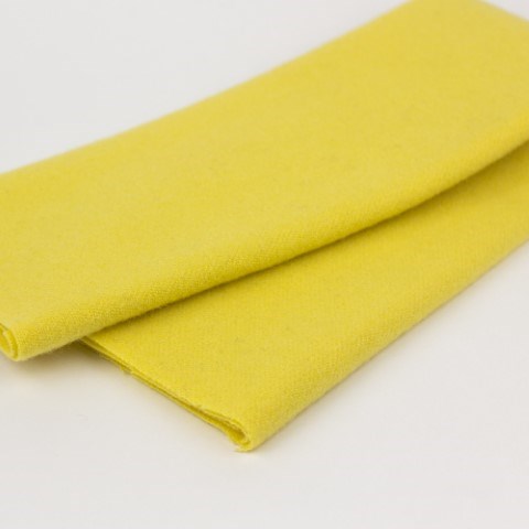 Creamed Butter (LN31) - Sue Spargo Merino Wool