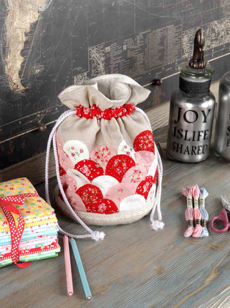 Clara Dilly Bag by Lilabelle Lane Creations WITH Template and EPP Papers