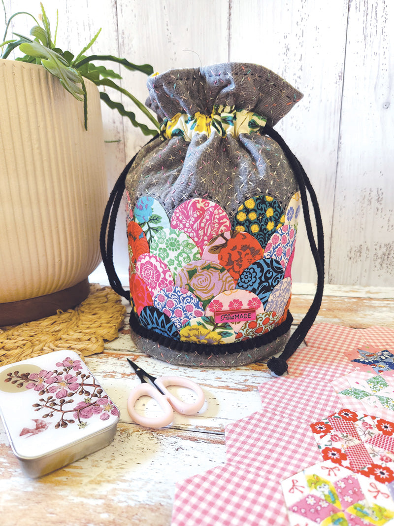 Clara Dilly Bag by Lilabelle Lane Creations WITH Template and EPP Papers