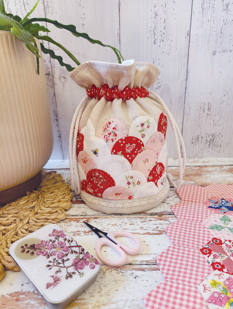 Clara Dilly Bag by Lilabelle Lane Creations WITH Template and EPP Papers