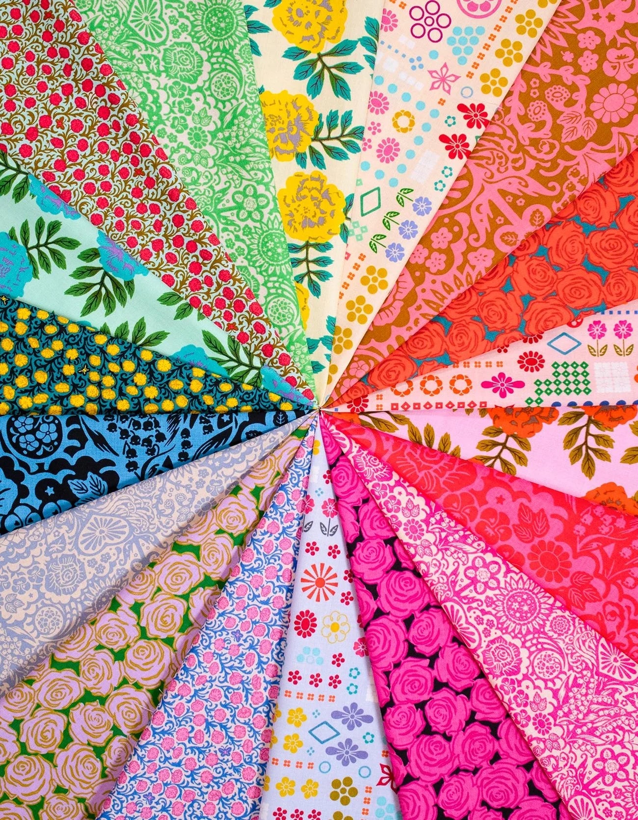 Clara Dilly Bag **Bold AMH Fabric KIT** by Lilabelle Lane Creations