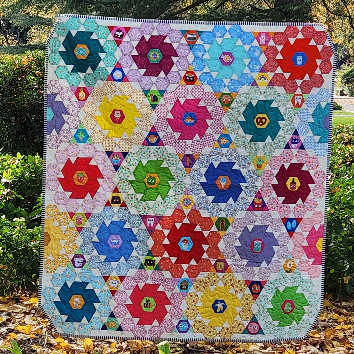 Giggle & Whirl - I Spy Quilt by Lilabelle Lane Creations