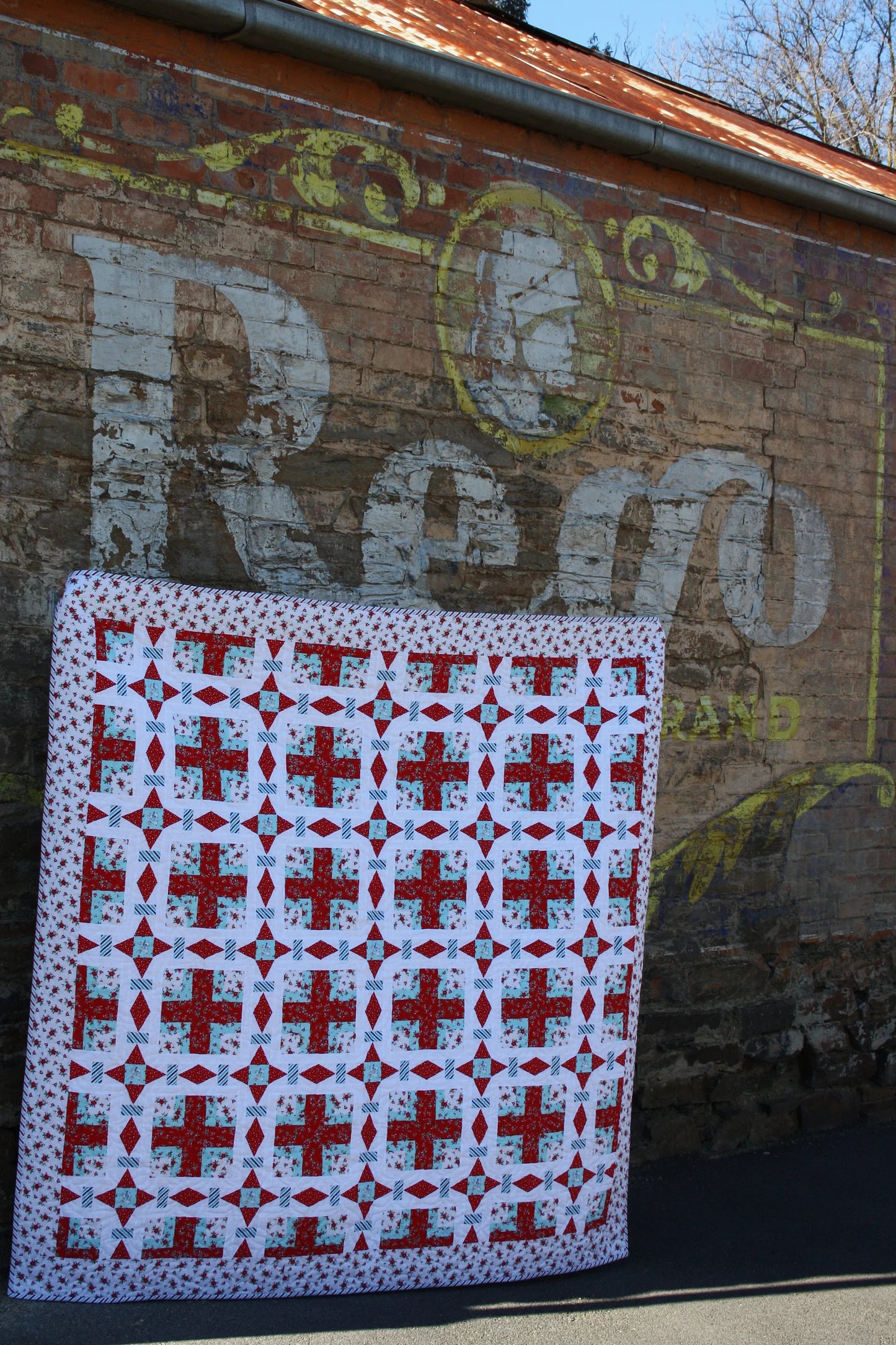 Peppermint Crossing Quilt - Ready Made - Lilabelle Lane Creations