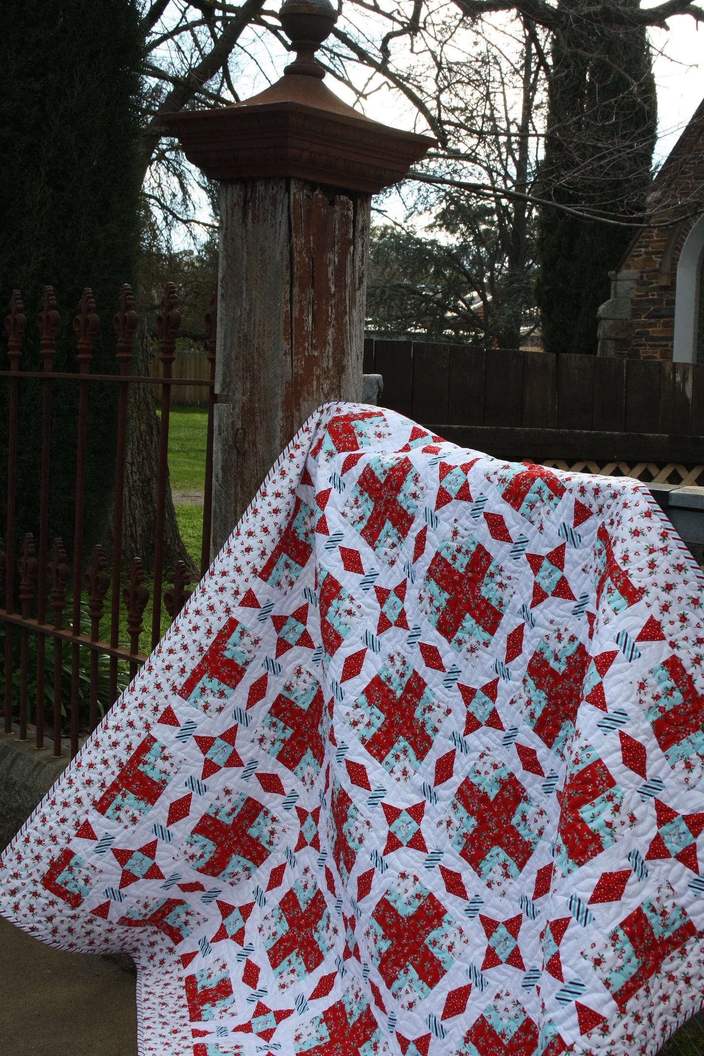 Peppermint Crossing Quilt - Ready Made - Lilabelle Lane Creations