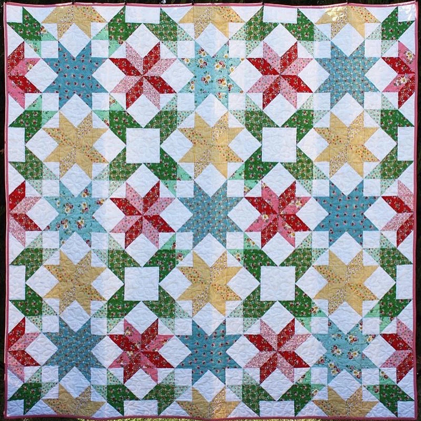 Summer Blooms Quilt - Ready Made - Lilabelle Lane Creations